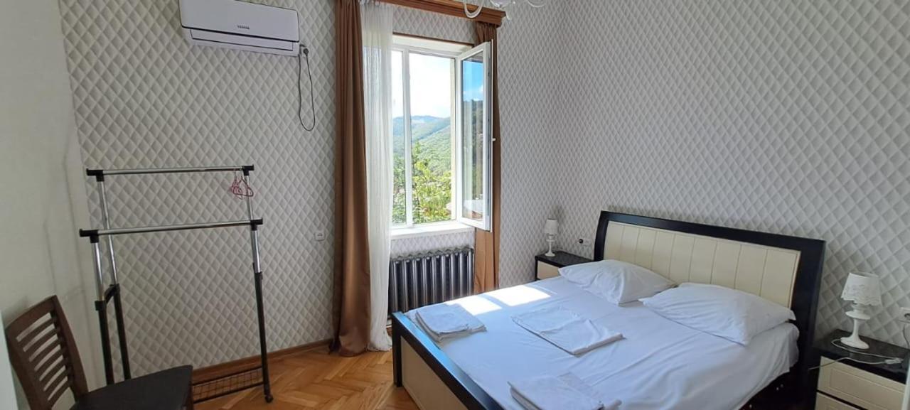 Guest House Pirosmani 60 Sighnaghi Exterior photo